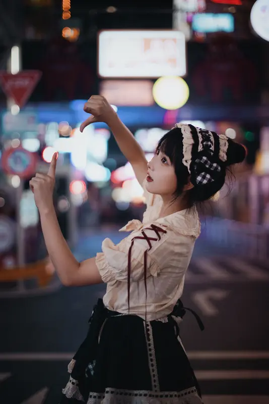 [艺图语] 2022.06.20 Happiness is free 小关 - 艺图语